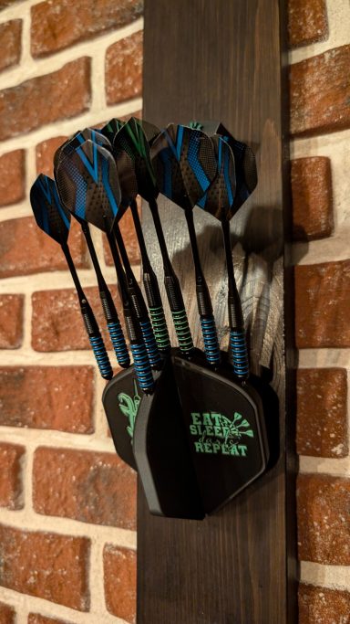 3D-gedruckter Dart-Halter für Wandmontage im Fly-Design