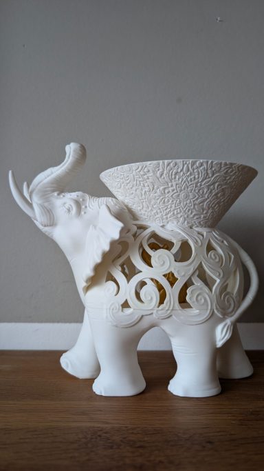 3D-gedruckter indischer Elefant mit Schale, Räucherstäbchenhalter