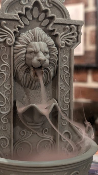 3D-gedruckter Löwenkopfbrunnen Räucherkegelhalter