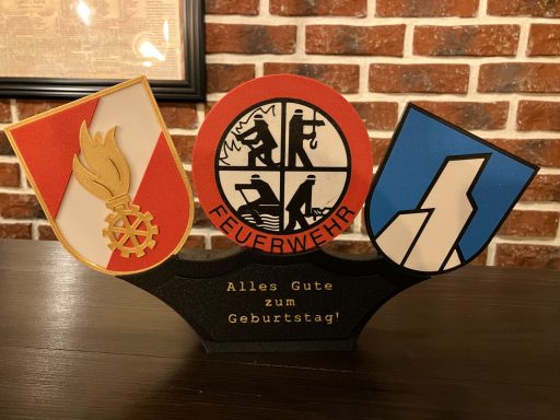 3D-gedruckte Feuerwehr Trophäe mit Wappen